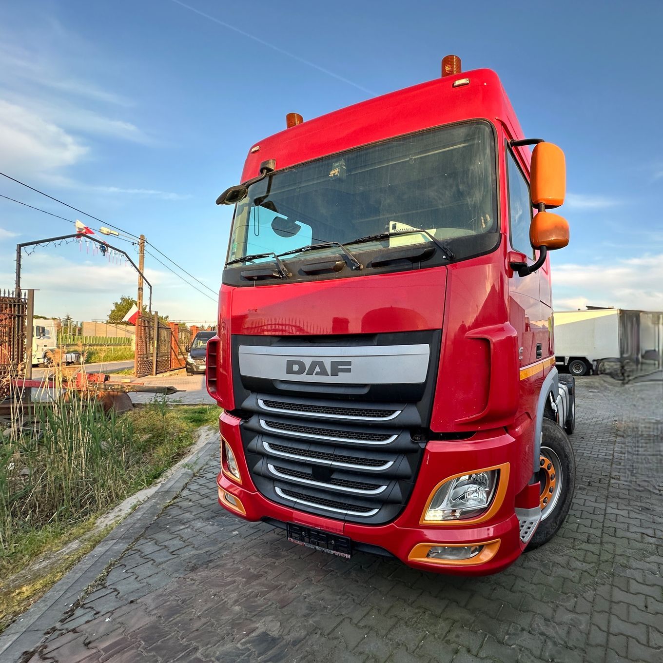 DAF XF 106 460 SpaceCab Standard most 2.80 Retarder Radar ACC Lodówka Odstępstwo 50t Sprowadzony