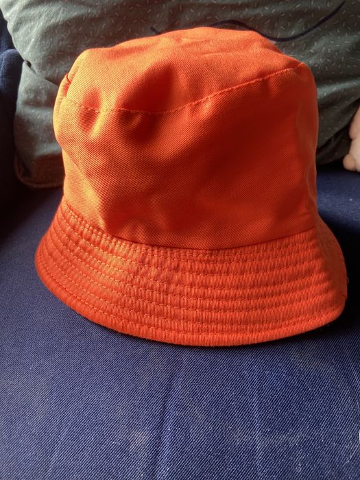 Chapéu laranja vivo (tam. 52)