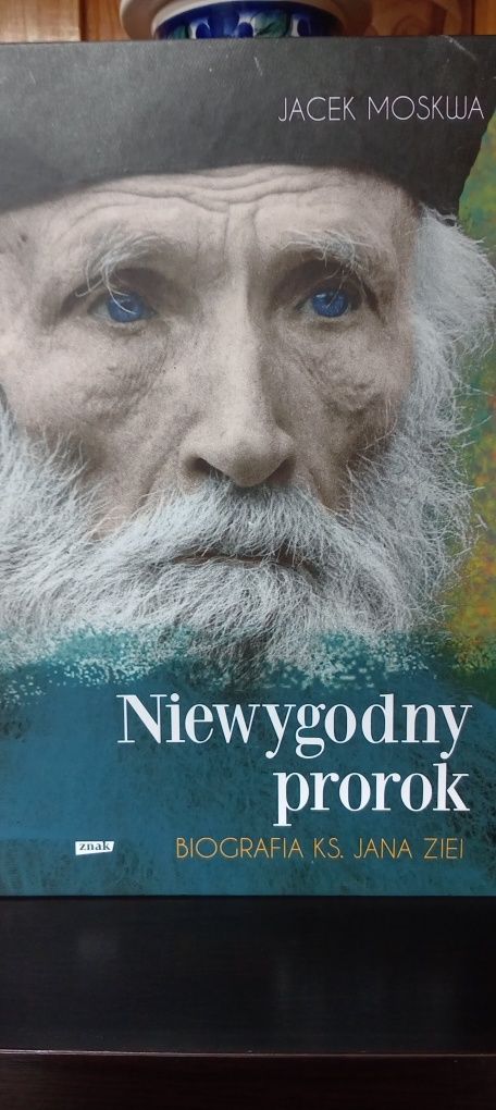 Sprzedam książki o tematyce historia, biografia, fakty, wspomnienia.