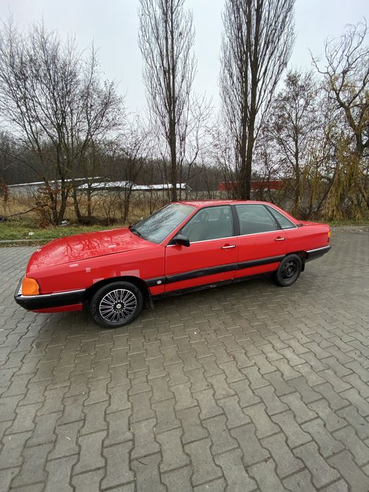 Audi 100 1.8 газ/бензин
