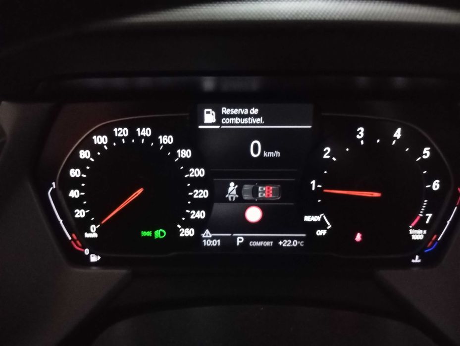 BMW 118i 140cv de garagem