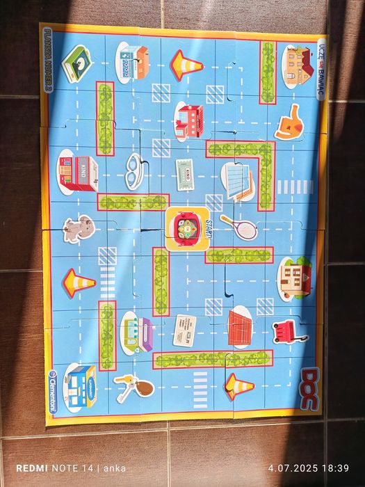 Doc mówiący robot edukacyjny Clementoni