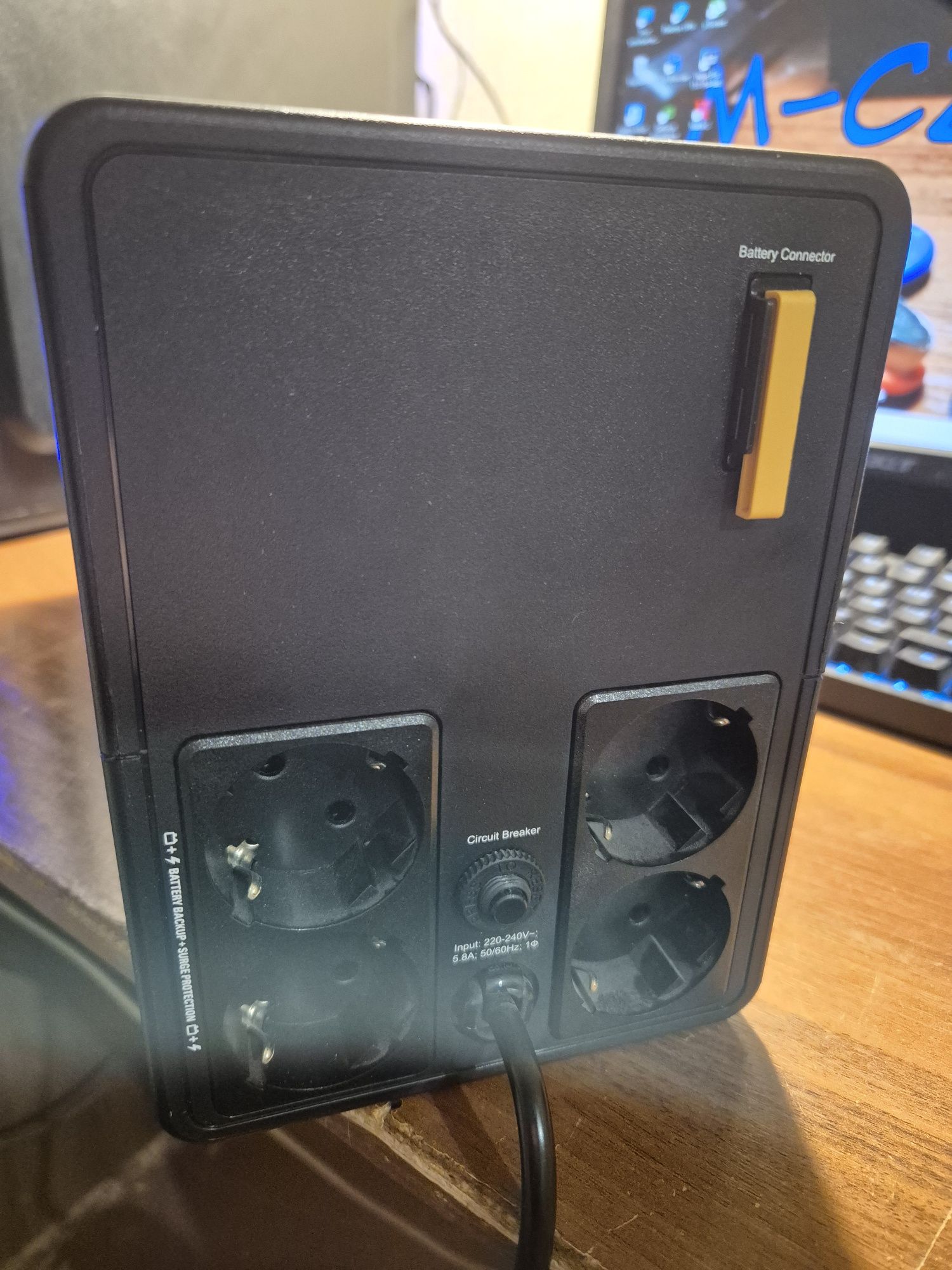 ИБП " APC Easy UPS" 1200VA 650W SCHUKO