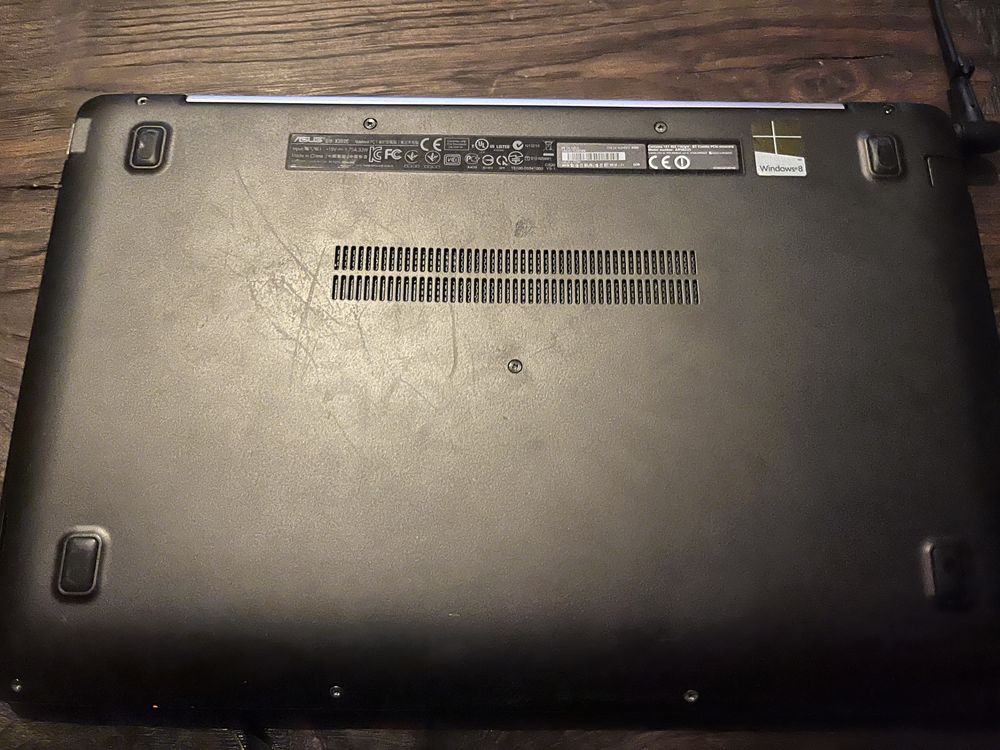 Asus x202e laptop z ekranem dotykowym