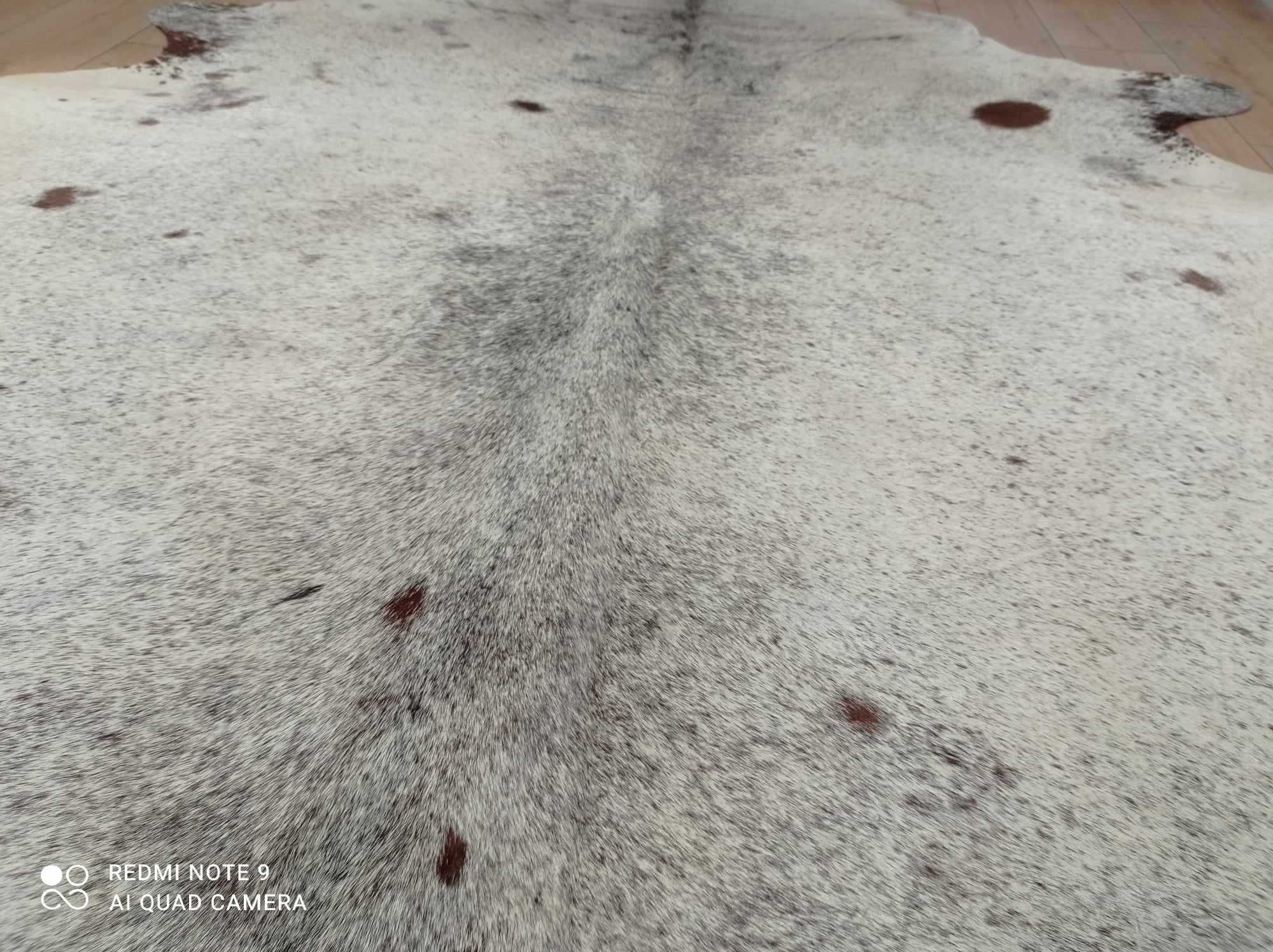 Dywan SKÓRA BYDLĘCA DALMATYŃCZYK szaro-krem-brąz Krowa naturalna