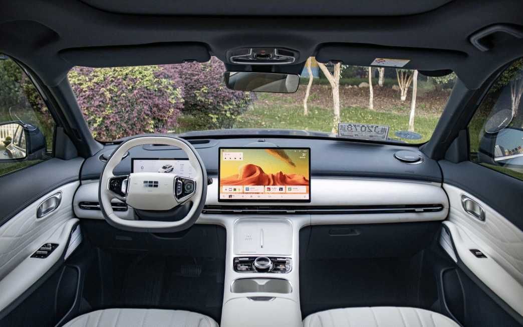 Гібрид  GEELY GALAXY Starship 7 EM .  AUTOCHINA Кривий Ріг .