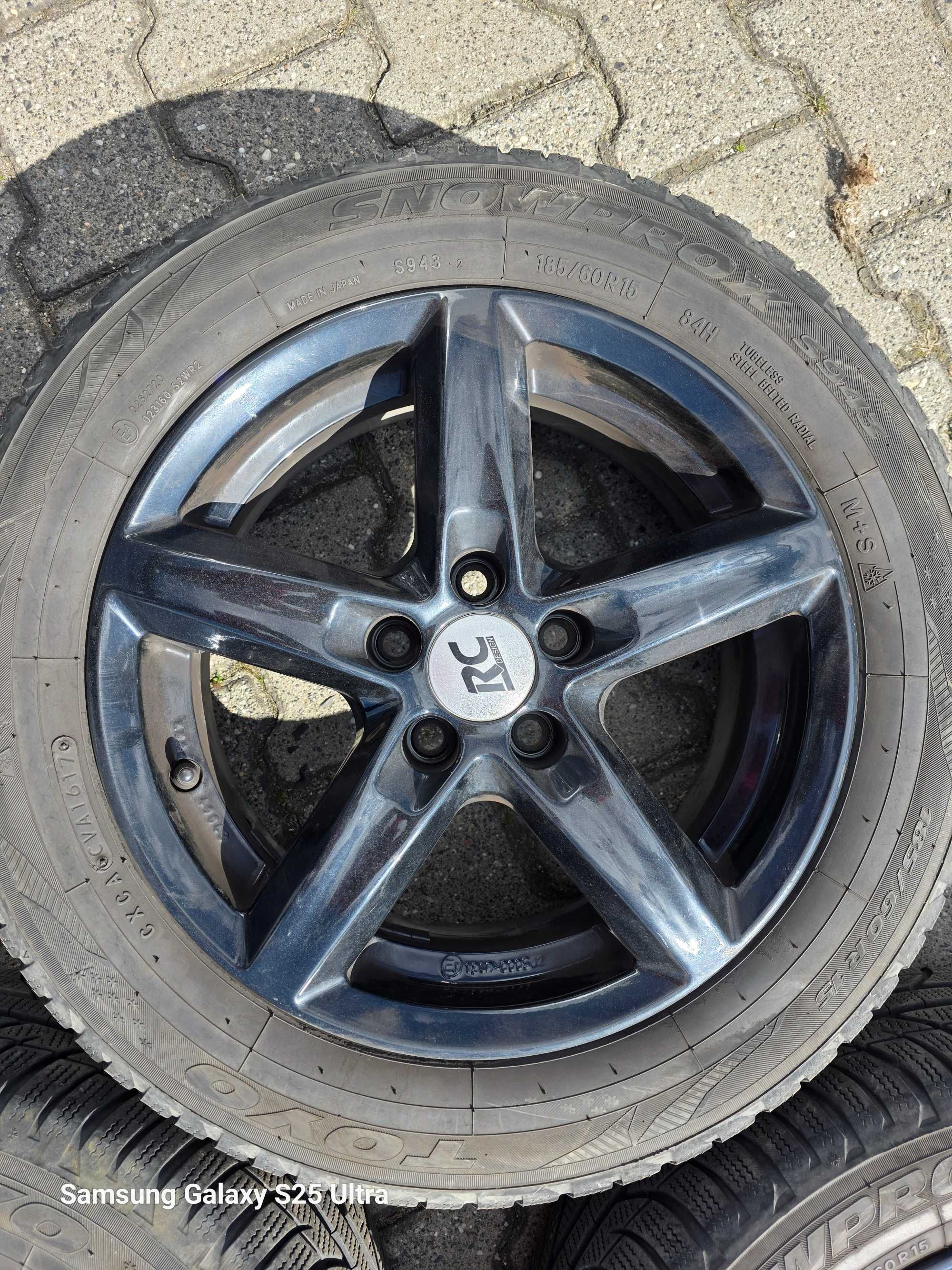 Piękne Czarne Felgi Al: 6Jx15" 5x100 ET38 plus opona zima: 185/60 R15