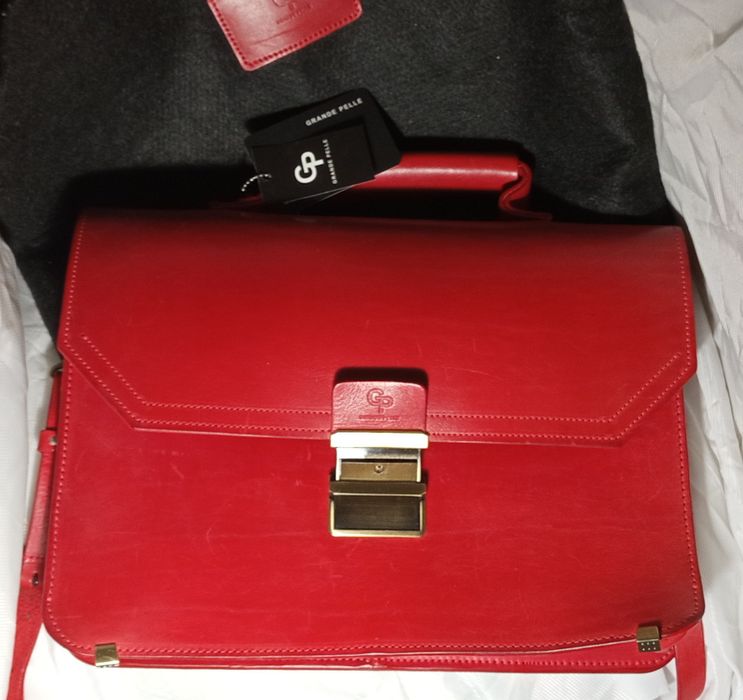 Портфель из натуральной Итальянской кожи.