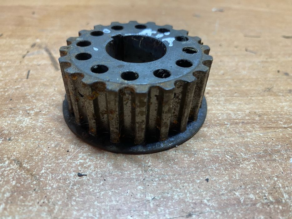 Kia Cerato, Rio. 1.6 Шестерня ГРМ, колінвала. Hyundai Accent, Getz.