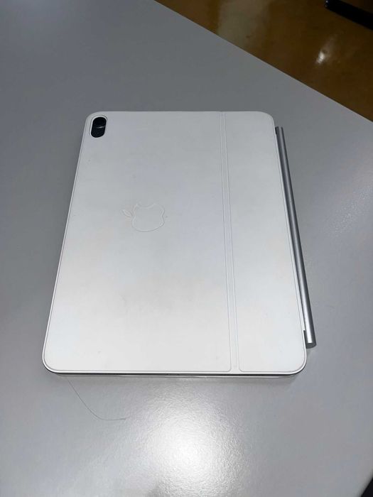 iPad Air 5Gen 64gb Wifi + Magic Keyboard 2025
para iPad Air