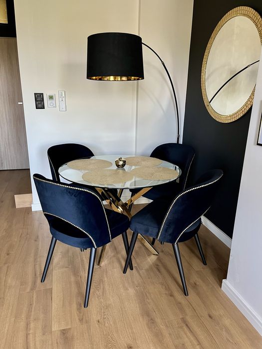 Czarne krzesła do salonu glamour 4 szt.