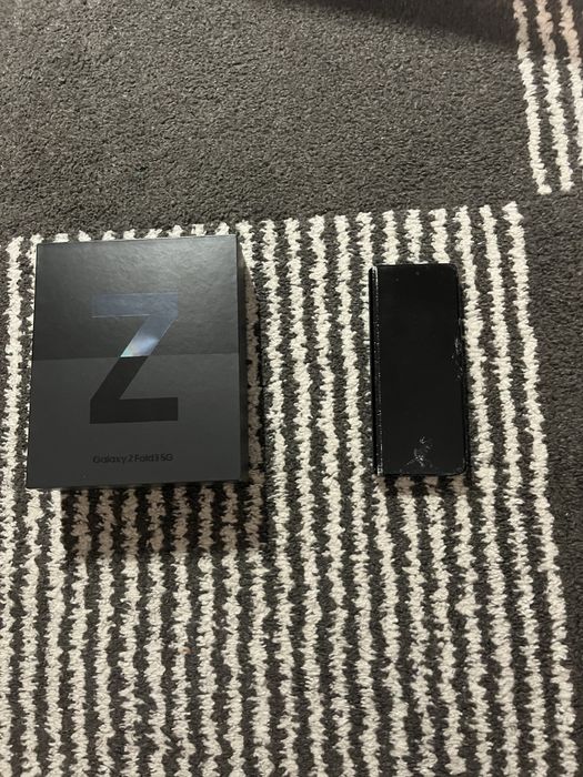 Samsung z fold 3