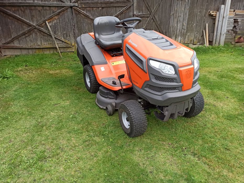Traktorek kosiarka Husqvarna kawasaki V2 16 koni z koszem