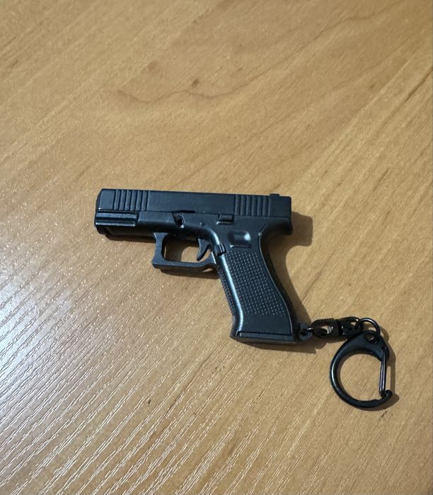 Брелок пістолет GLOCK