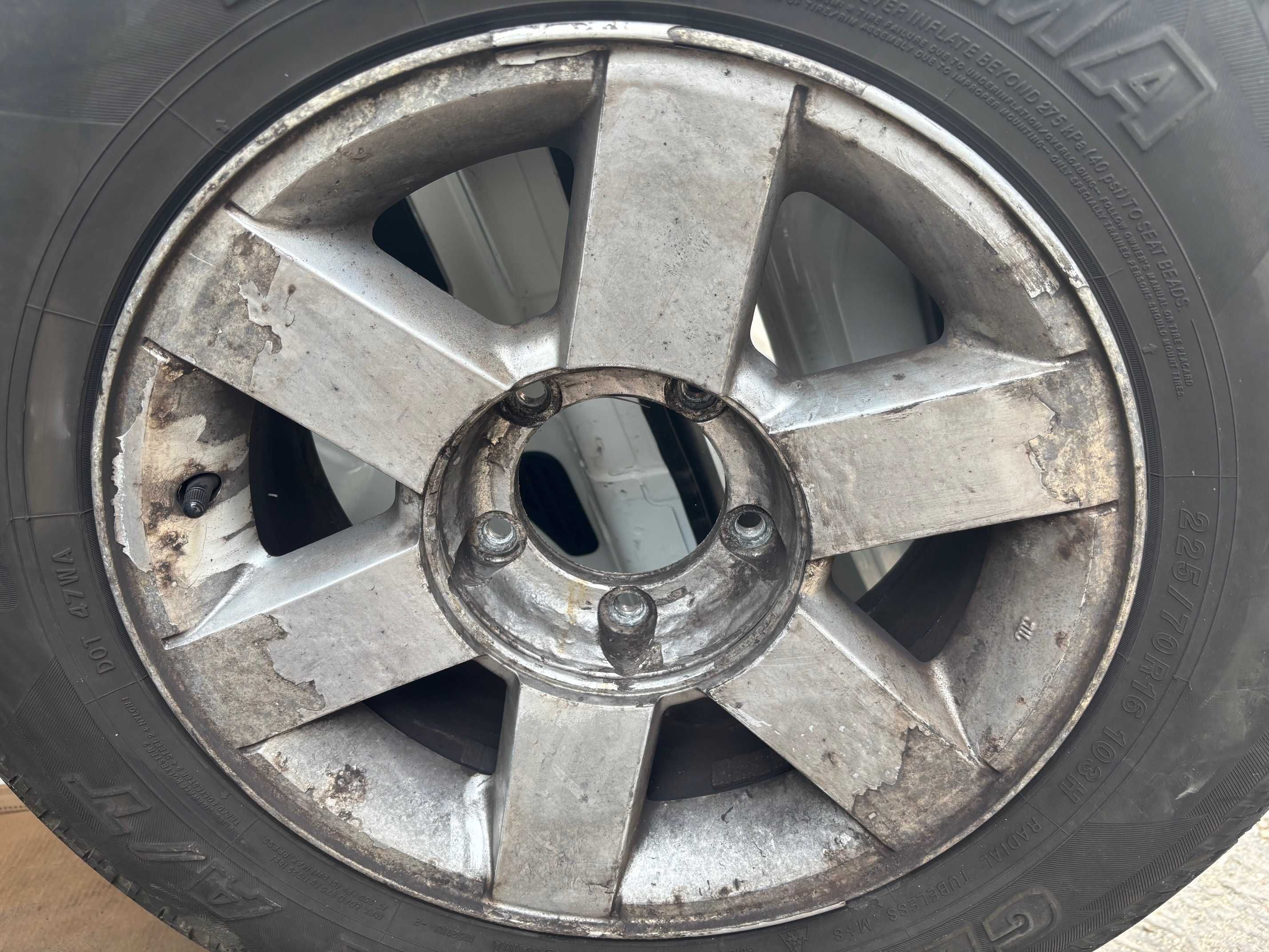Opony Yokohama Geolandar AT 225/70 R16 G015 z felgami Grand Vitara xl7