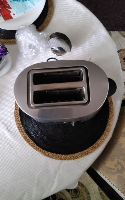 Тостер  ZELMER .