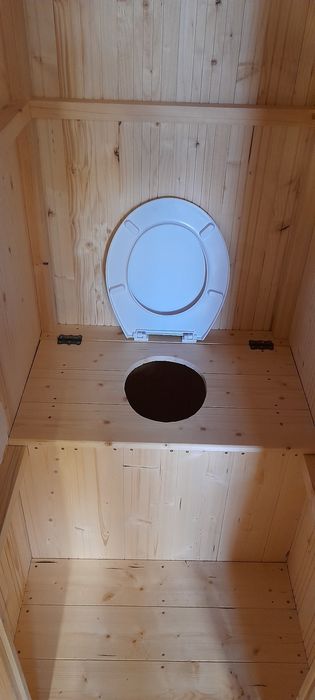 Toaleta ogrodowa WC wychodek