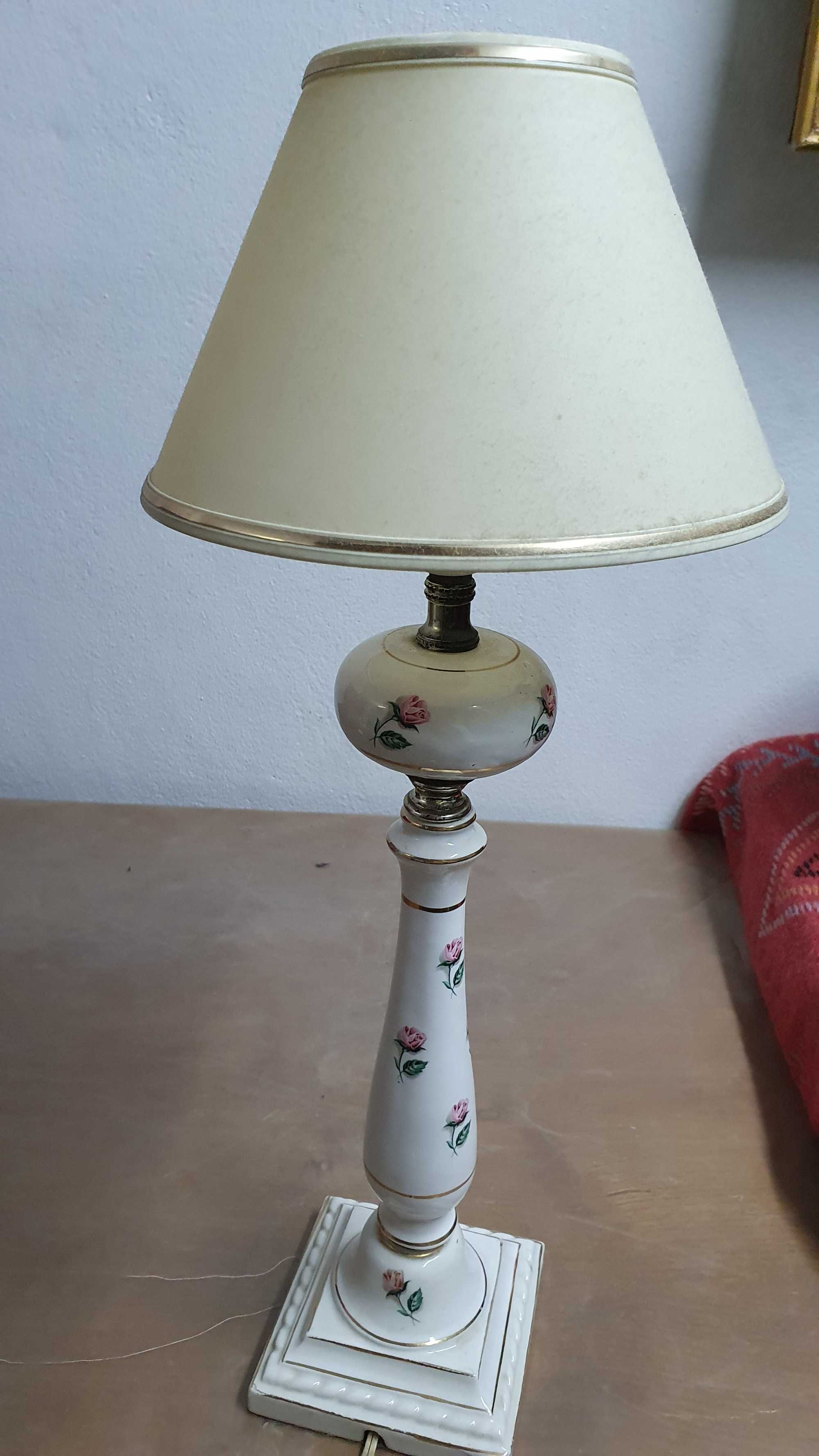 Candeeiro vintage de porcelana
