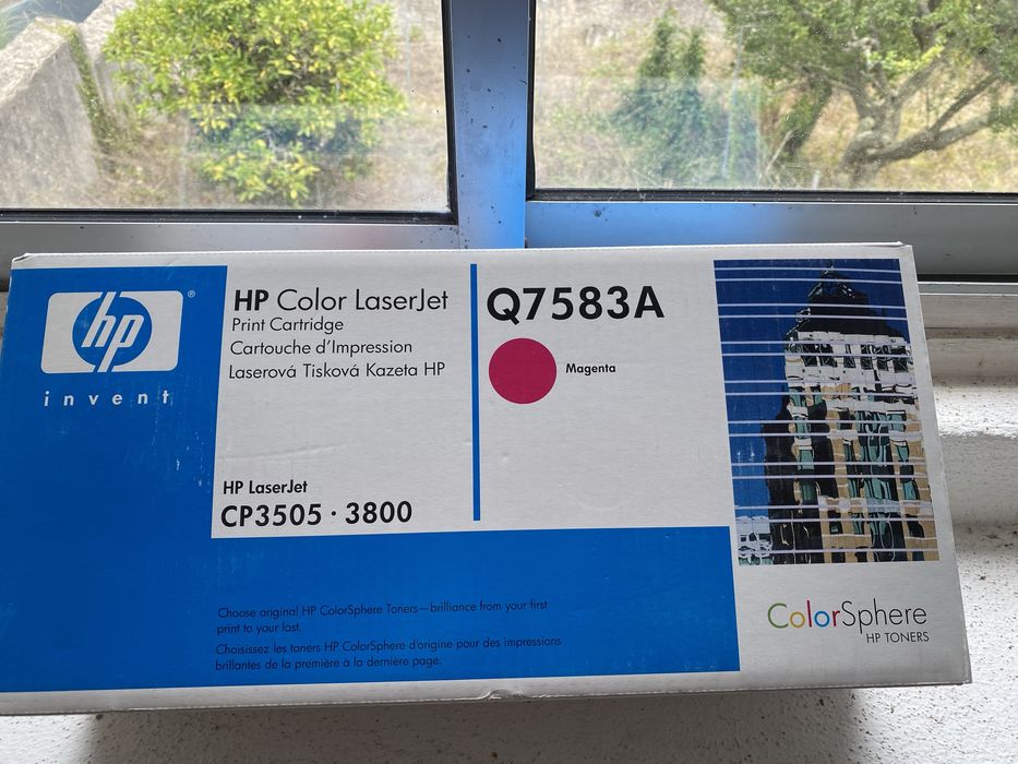 Toner novo original HP Q7581A, Q7582A e Q7583A na caixa