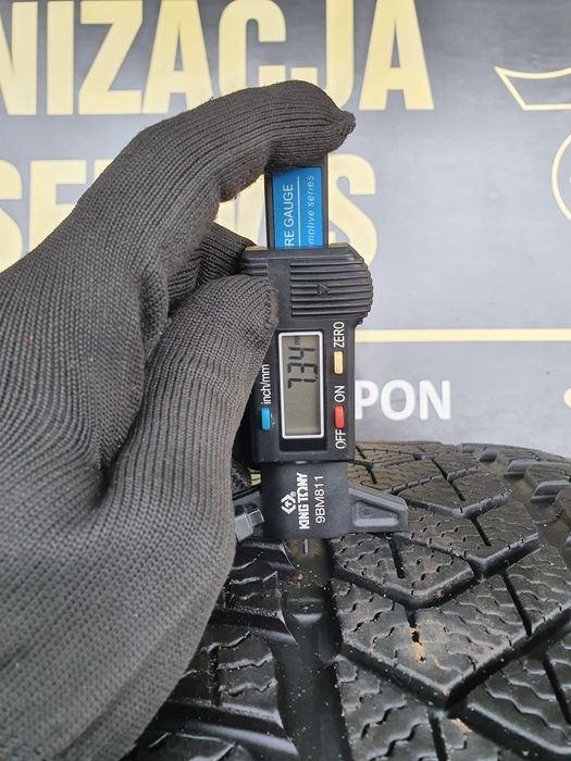 Opona zimowa 235/55/17 Pirelli SottoZero 3