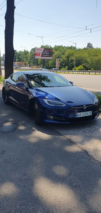 Продається Tesla model s
