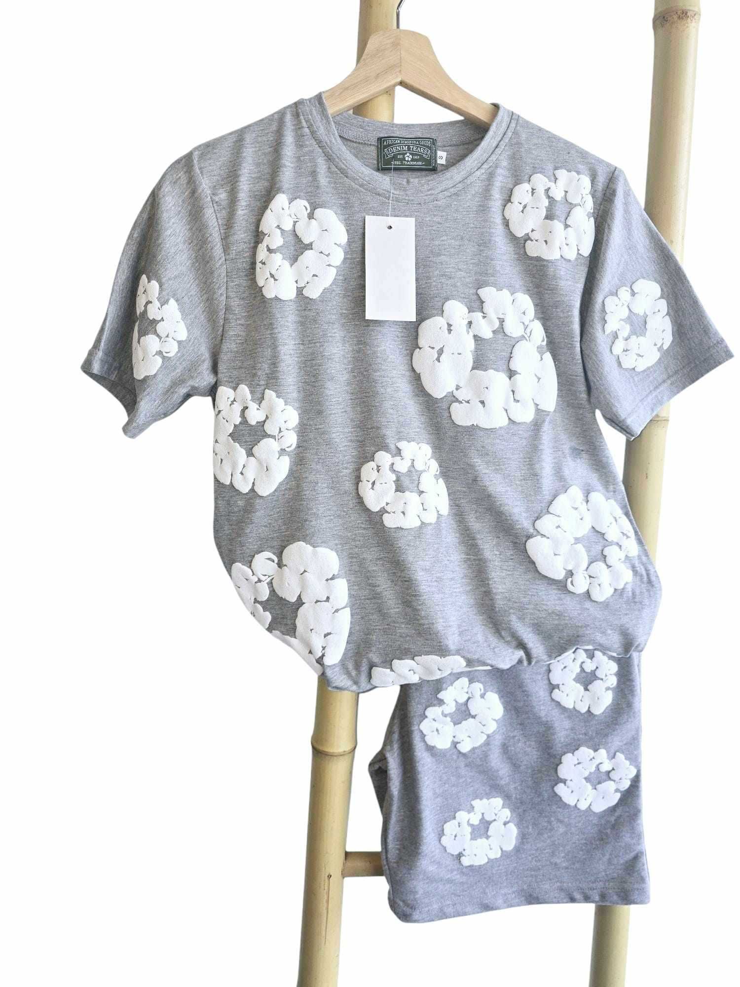 Conjunto de calção com t-shirt de Verão