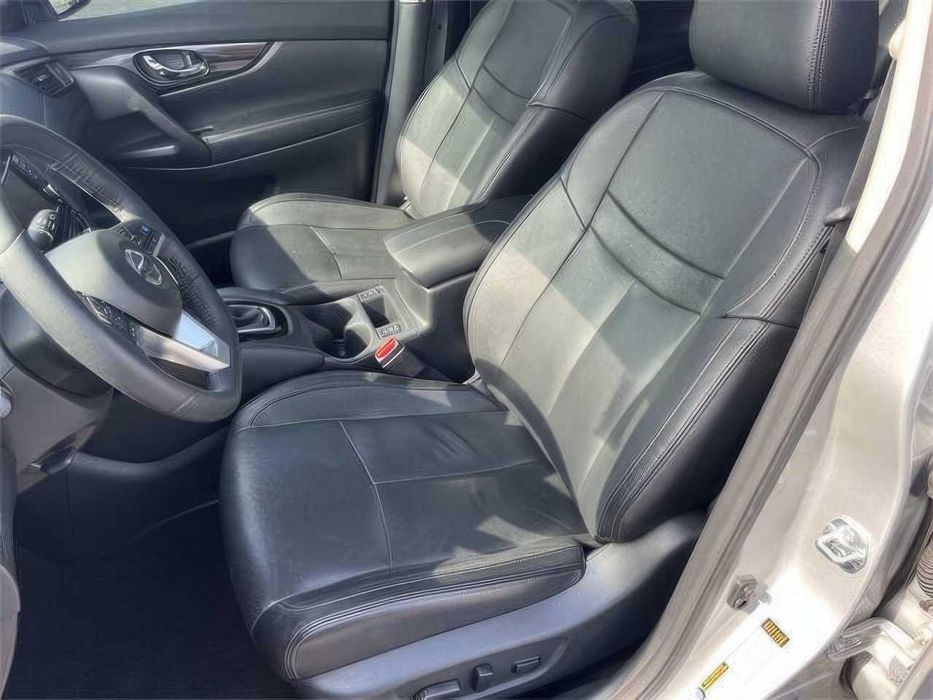 Nissan Rogue SL      2019