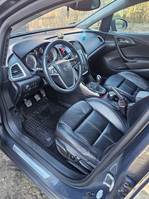 Opel Astra J Sports Tourer 1.6 CDTI