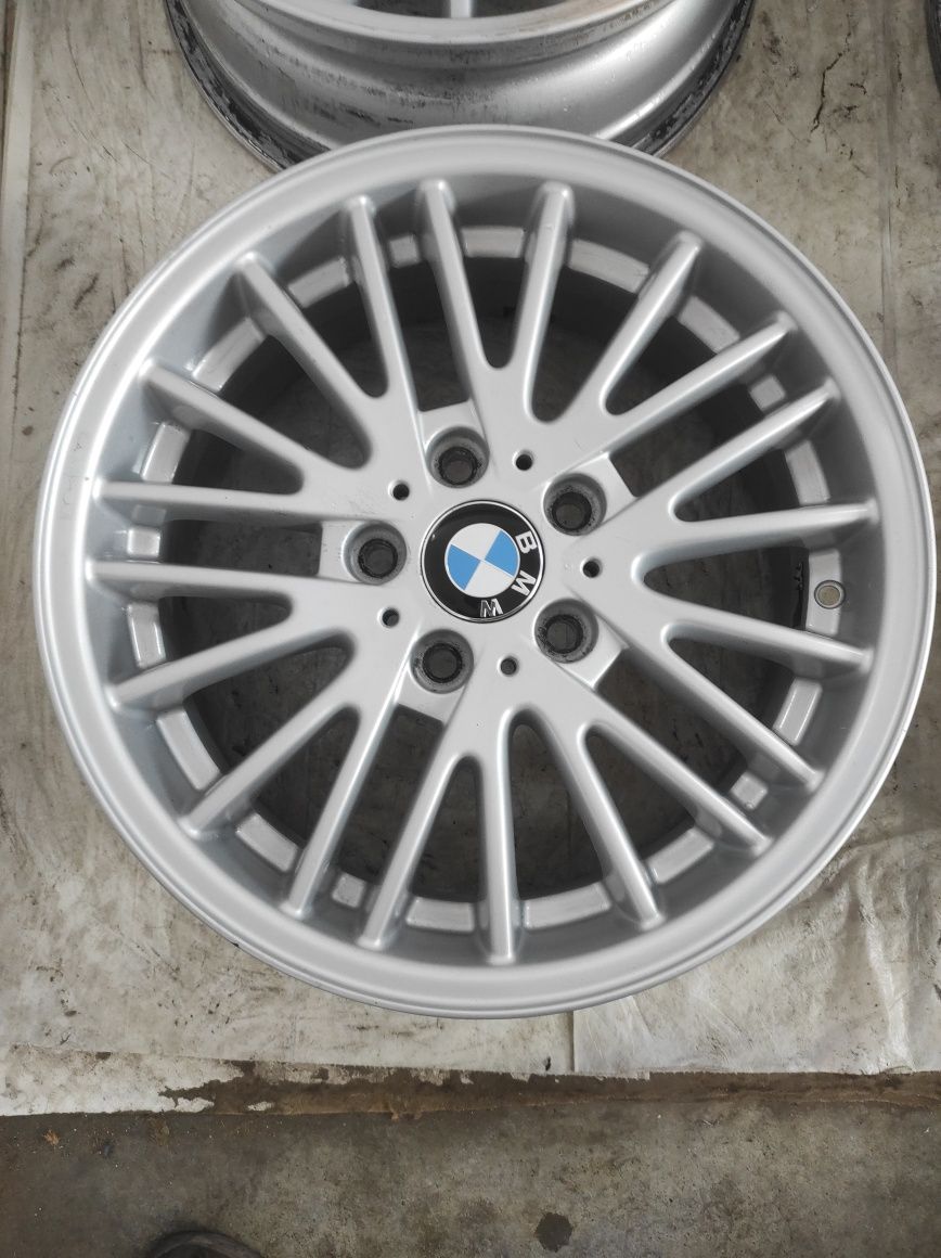 381 Felgi aluminiowe ORYGINAŁ BMW R 17 5x120 otwór 72,5 Bardzo Ładne