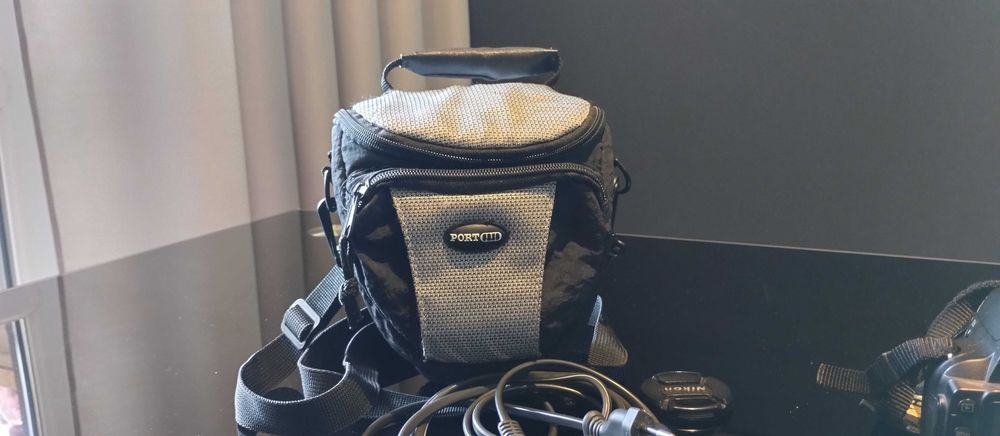 Фотоаппарат Nikon D40 + объектив