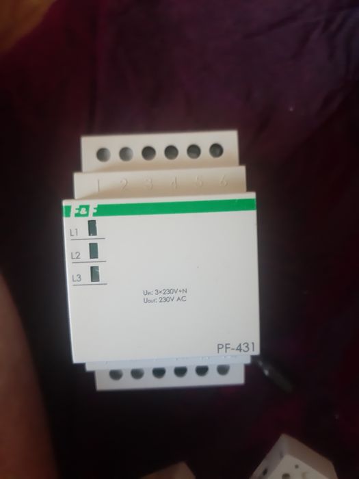 Sprzedam  esy c16 27 sztuk b10 7 sz wylaczniki 3 fazowe potrujne 2 szt