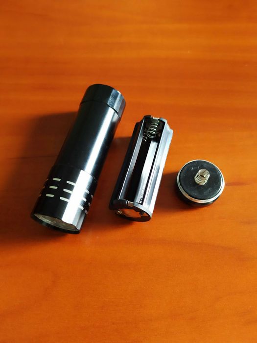 Ультрафиолетовый фонарь