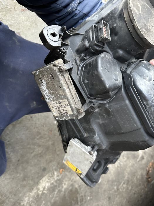 Opel Astra H 3 bi xenon lewy przód skrętny doświetlanie kpl