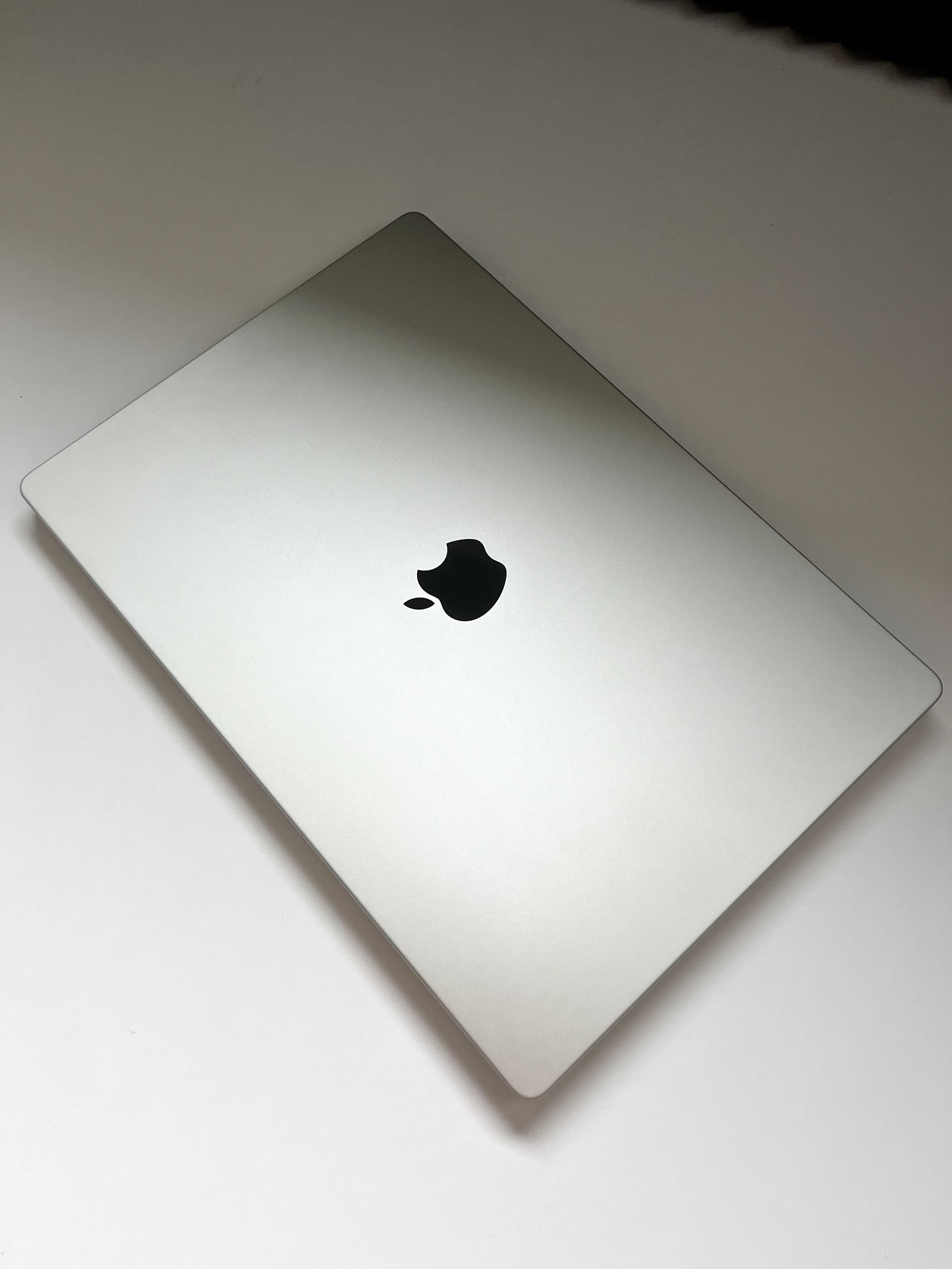 MacBook Pro 16” M1 Max / 64 GB RAM / 2 TB SSD – Stan idealny