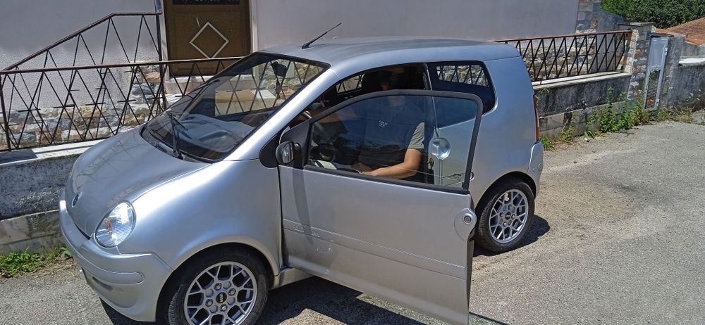 Microcar Aixam Cinzento