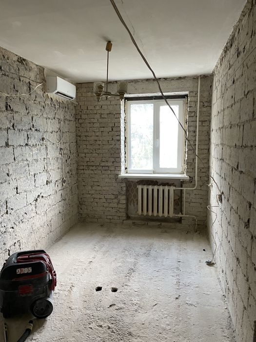 Демонтаж, штукатурки, плитки,перегородок,стяжки,гіпсокартону,обоїв.