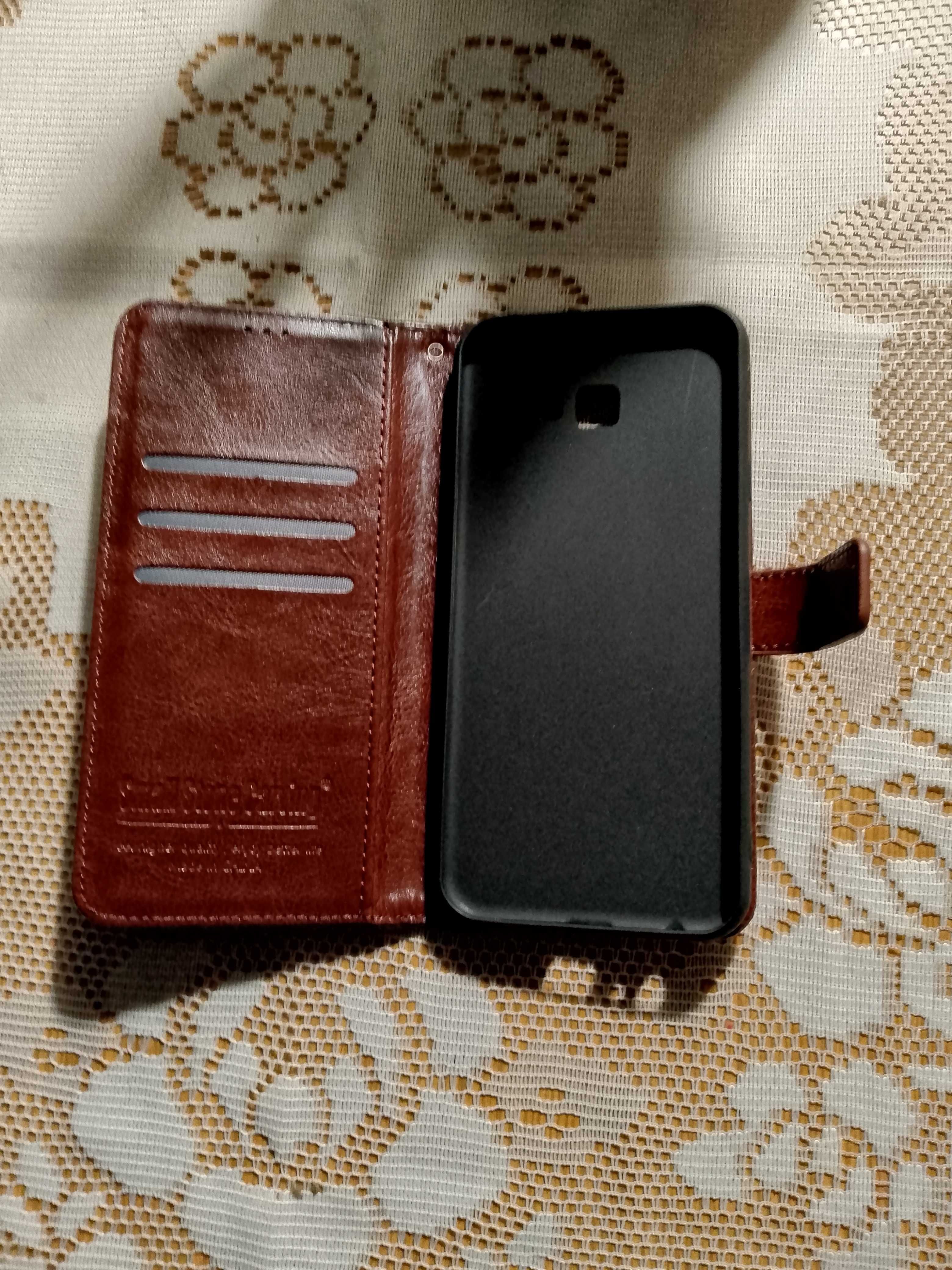 Etui na telefon z klapką ze skóry ekologicznej.Nowe
