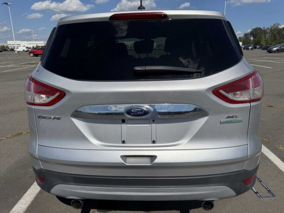 Ford Escape      2013