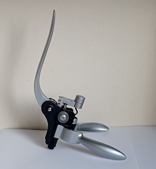 Luksusowy otwieracz do wina-korkociąg