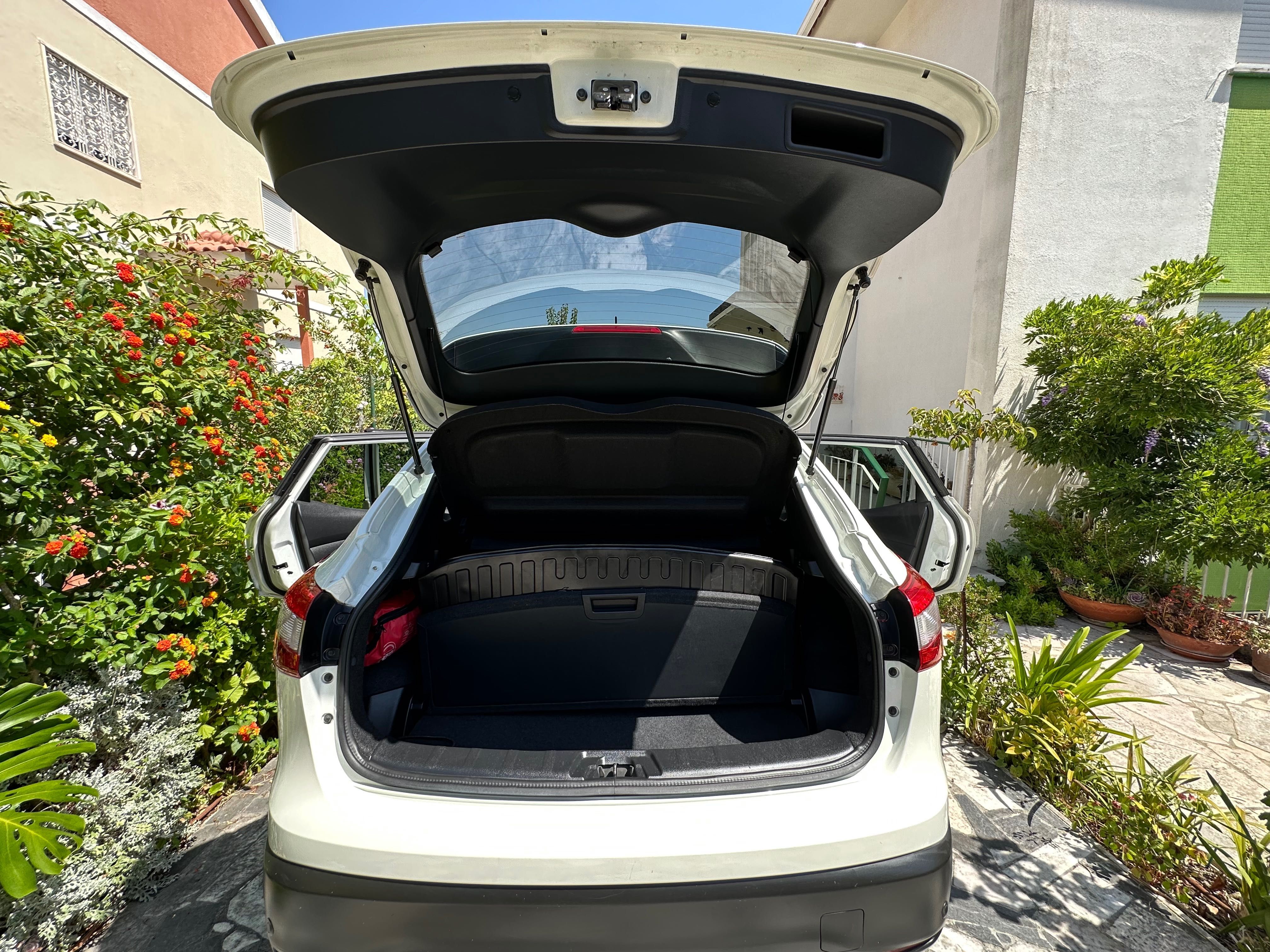 Nissan Qashqai 1.6 dCi 130cv N-Connecta J11 - Teto panorâmico