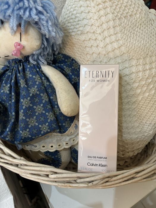 Perfumes (Calvin klein, Lacoste e Elizabeth Arden)