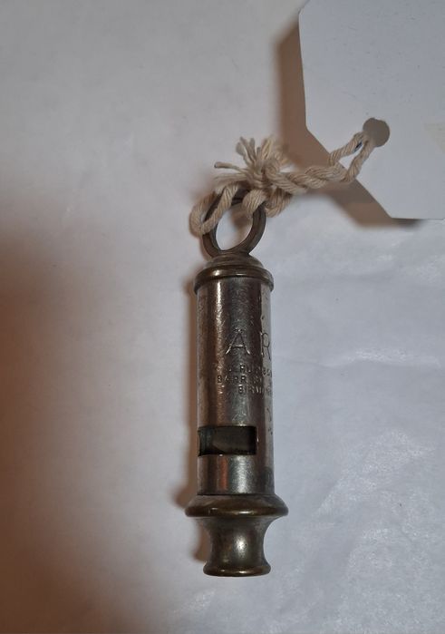 Apito Inglês usado na Segunda Guerra Mundial