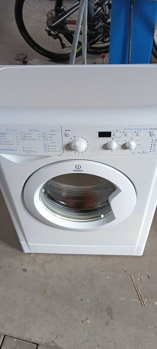 Pralka Indesit slim 33 cm głe.