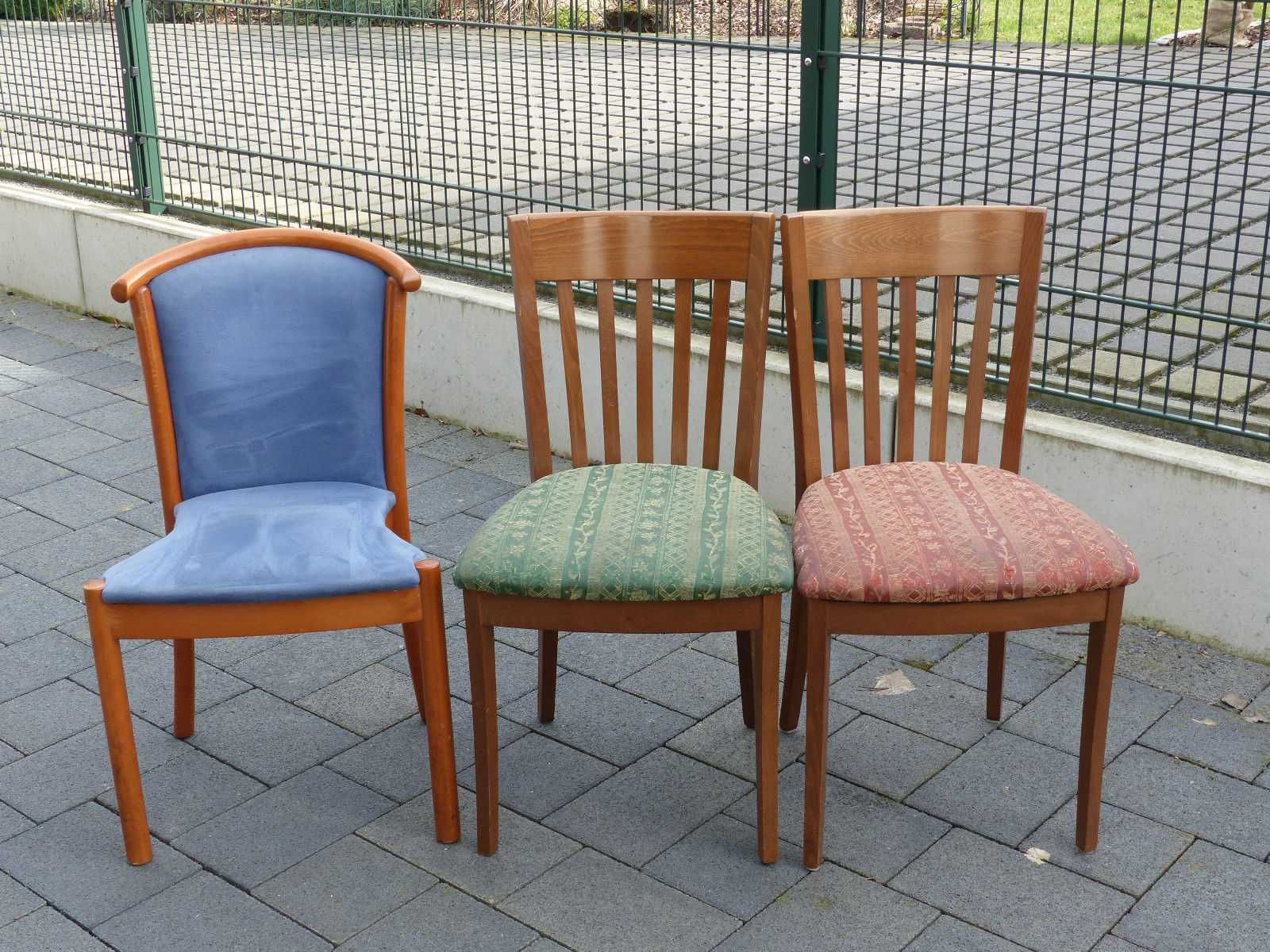 Krzesła tapicerowane sprzedam