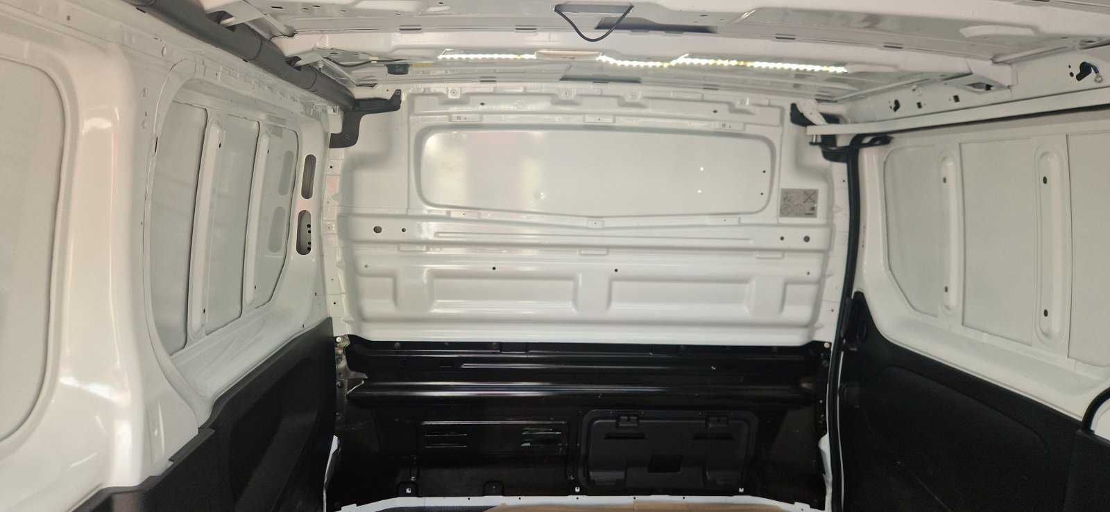 Renault Trafic 2020 3 покоління (FL) • 2.0 dCi MT 145 л.с (107 кВт)