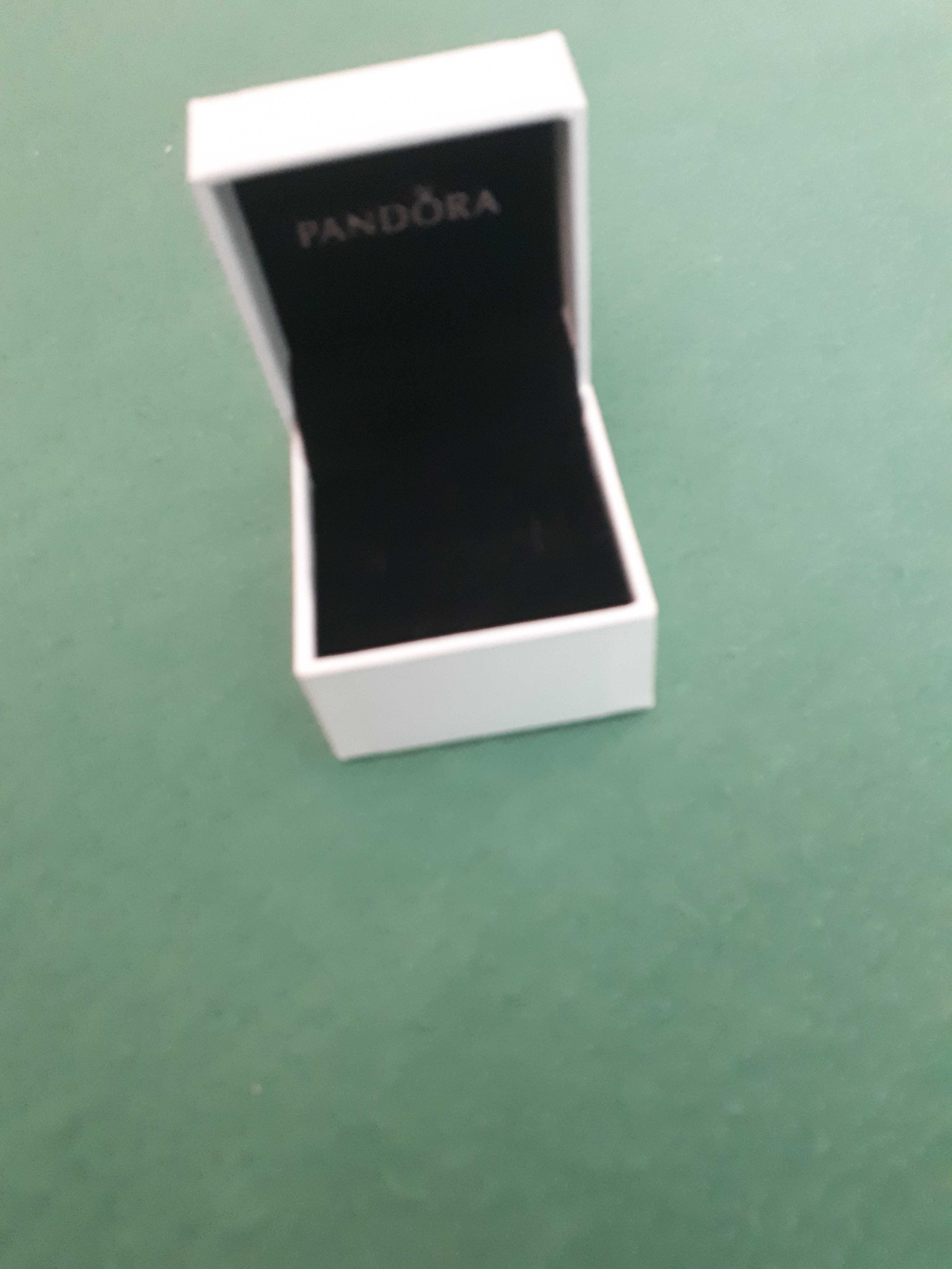 Pudełka  prezentowe na biżuterię Pandora