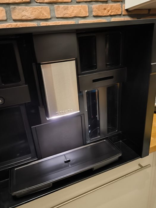 Ekspres do kawy do zabudowy MIELE CVA 7845 Obsidian black