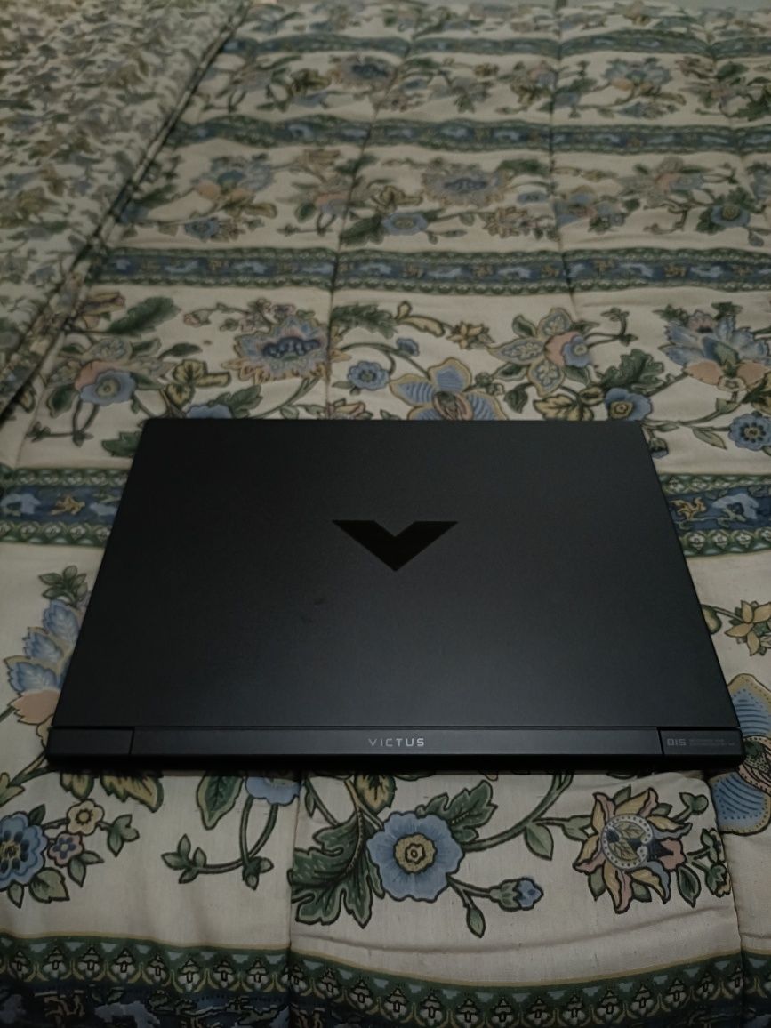 Victus HP 3050 i5