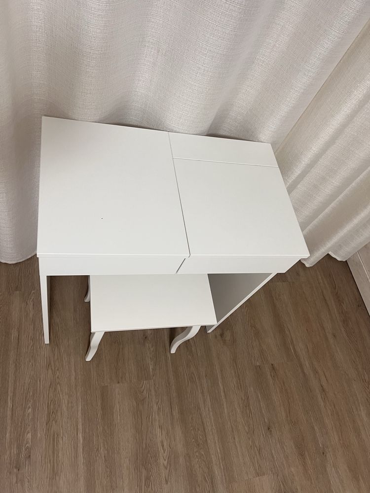 Toucador branco Brimnes + banco