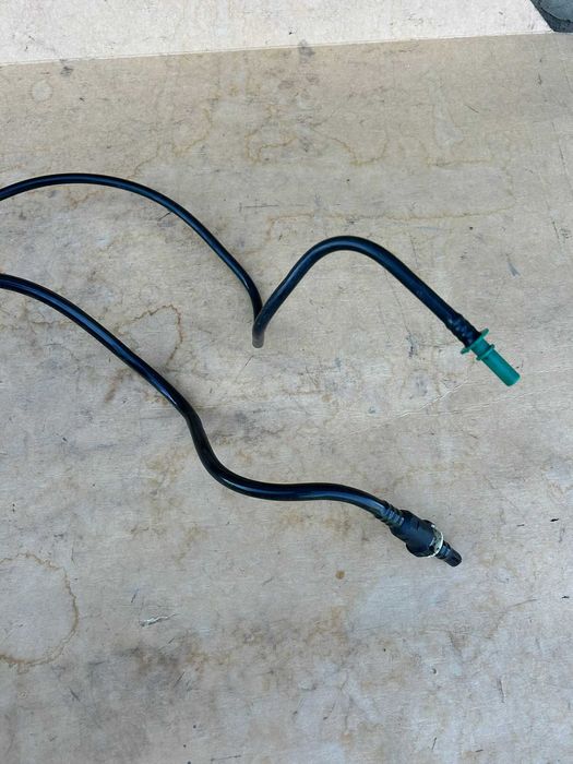 Przewód wąż paliwa zbiornika baku pompki paliwa Citroen DS5